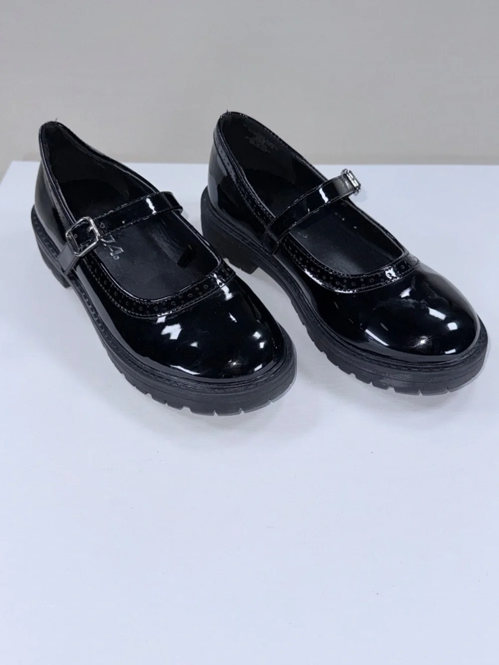 Soda Kid Flip Black Patent Mary Jane Lug Loafers Girls Size 13M